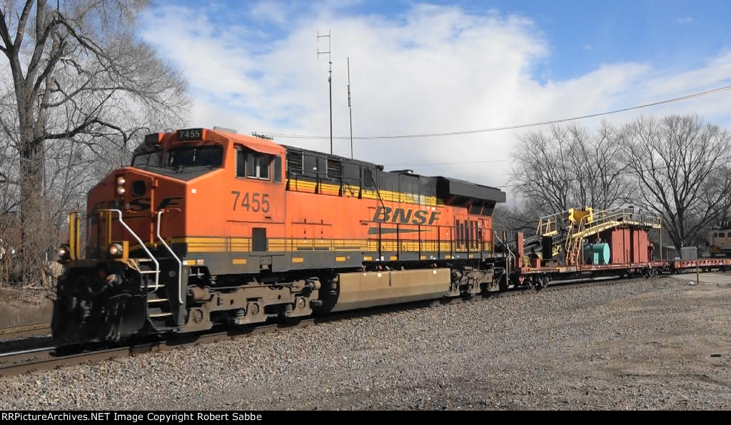 BNSF 7455